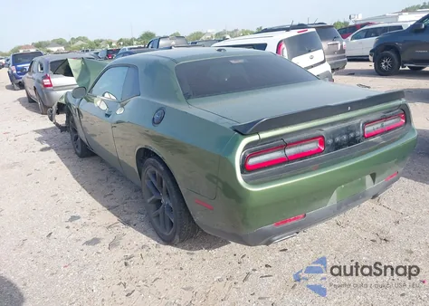 2021 Dodge Challenger Sxt z USA, uszkodzony, nr VIN 2C3CDZAG3MH586796